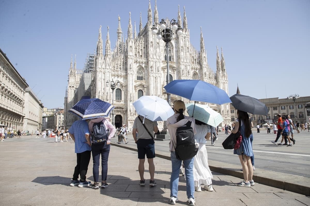 Persistente ondata di caldo al Centro-Sud: allerta rossa in quattro città