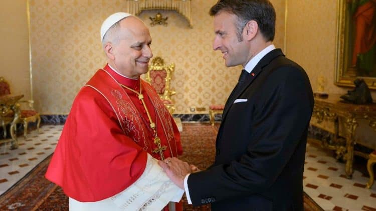 Macron in udienza dal Papa. Leone, non è cristiano chi lancia bombe