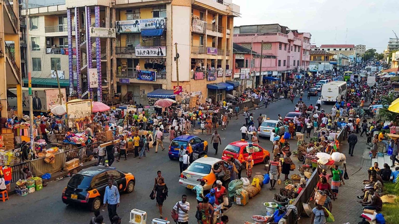 Il Ghana mette in pausa la cittadinanza per i discendenti della diaspora africana