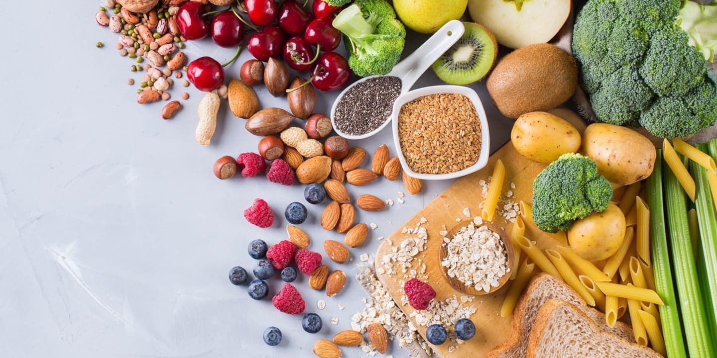 Sempre più vegani in Italia, calano i vegetariani: come cambia il rapporto degli italiani con il cibo