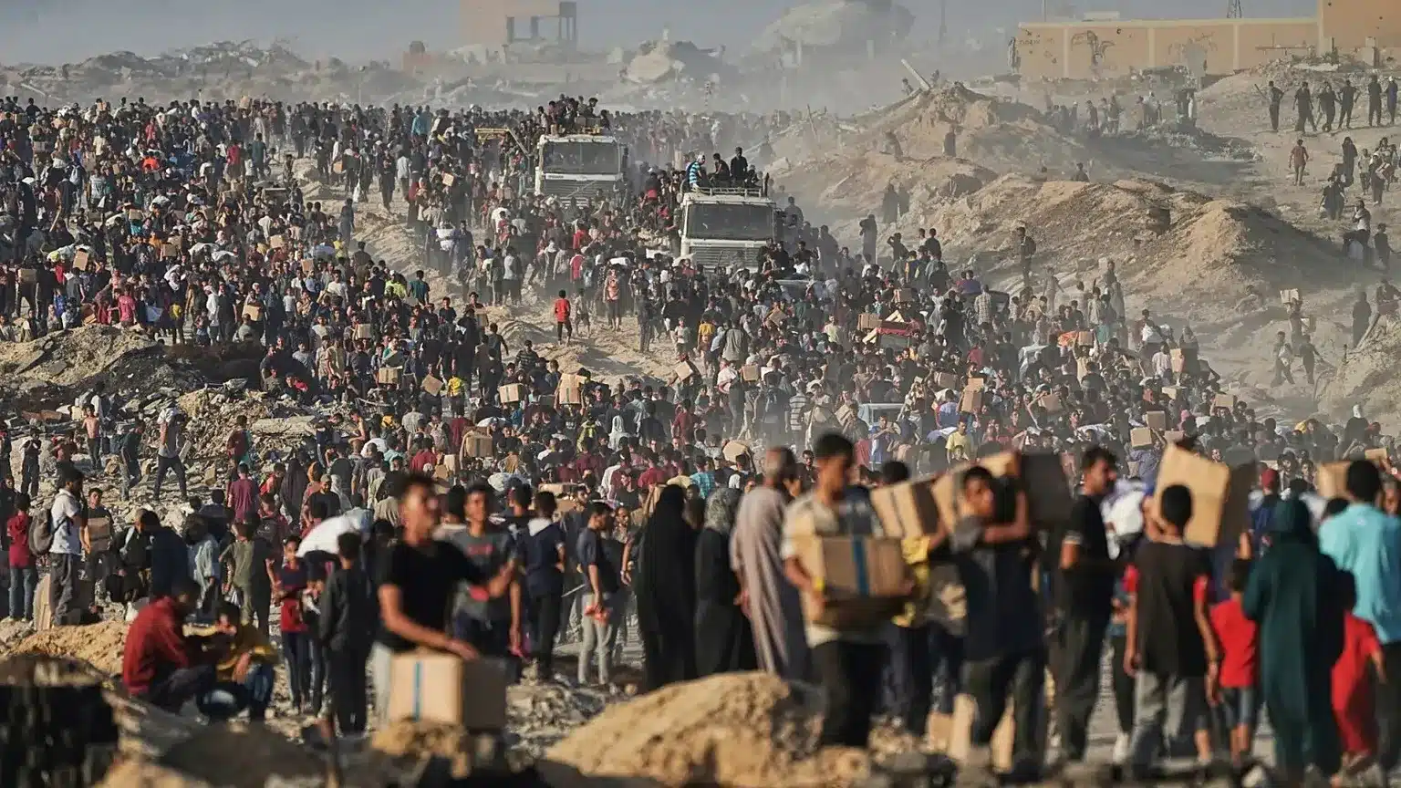 Israele sospende 37 Ong a Gaza: stop alle attività umanitarie e tensioni internazionali
