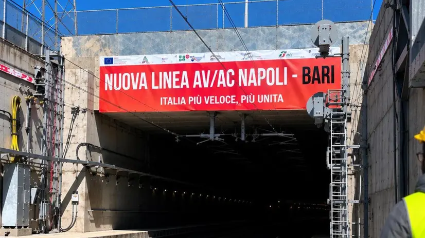 Indagini sulla Tav Napoli-Bari: 20 provvedimenti tra sospette tangenti e sfruttamento lavorativo