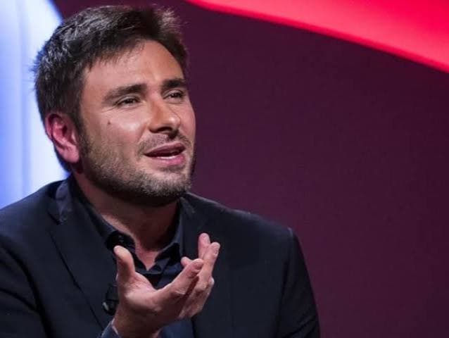 Alessandro Di Battista in ospedale a Cuba, due medici italiani arrivano all'Avana. Rifiutato il volo governativo